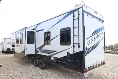 2021 Heartland Gravity GR 3340 photo 5
