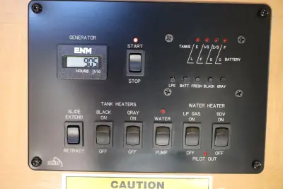 2015 Thor Motor Coach Four Winds 26A photo 28