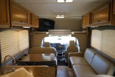 2015 Thor Motor Coach Four Winds 26A photo 10