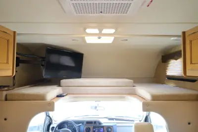 2015 Thor Motor Coach Four Winds 26A photo 18