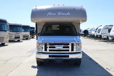 2015 Thor Motor Coach Four Winds 26A photo 8