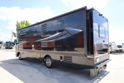 2018 Holiday Rambler Reno 29M photo 5
