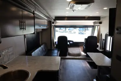 2018 Holiday Rambler Reno 29M photo 18