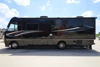 2018 Holiday Rambler Reno 29M photo 4