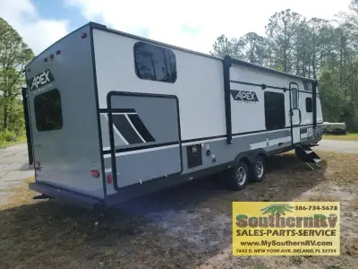 2022 Coachmen Apex Ultra-Lite 300BHS photo 2