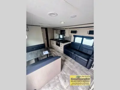 2022 Coachmen Apex Ultra-Lite 300BHS photo 9