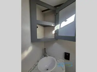 2020 Keystone Fuzion 430 photo 23