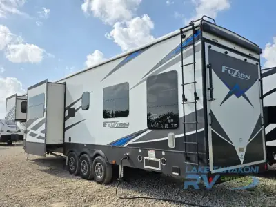2020 Keystone Fuzion 430 photo 5