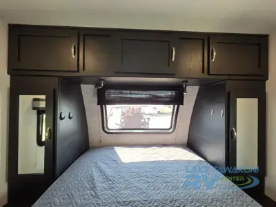 2022 Coachmen Freedom Express Ultra Lite 246RKS photo 12