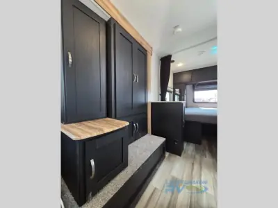 2022 Coachmen Freedom Express Ultra Lite 246RKS photo 10