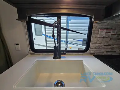 2020 Forest River Shockwave 24RQMX photo 31