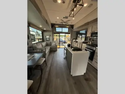 2025 Coachmen Catalina Destination Series 43CONDO photo 30