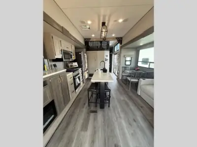 2025 Coachmen Catalina Destination Series 43CONDO photo 10