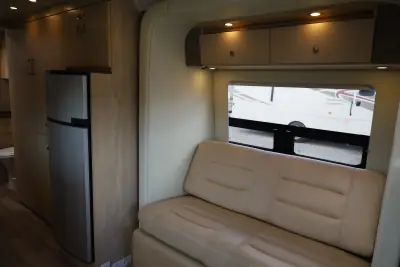 2015 Leisure Travel Free Spirit SS photo 11