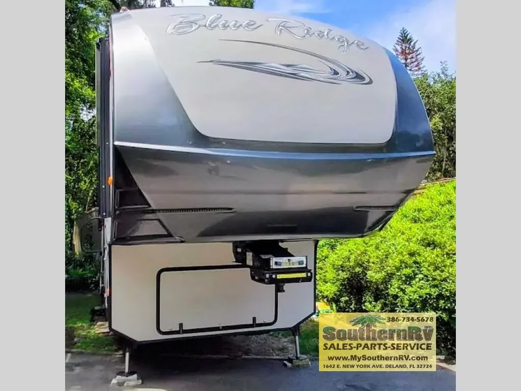 2013 Forest River Blue Ridge 3025RL exterior