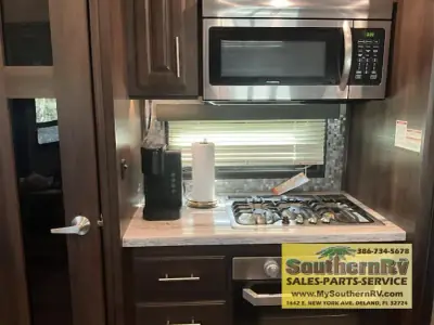 2020 Jayco North Point 377RLBH photo 17