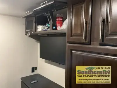 2020 Jayco North Point 377RLBH photo 24