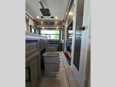 2022 Keystone Montana 3855BR photo 16