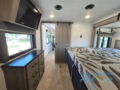 2022 Keystone Montana 3855BR photo 35