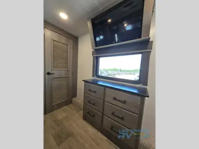 2022 Keystone Montana 3855BR photo 29