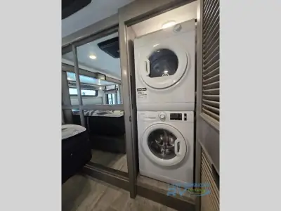 2022 Keystone Montana 3855BR photo 31