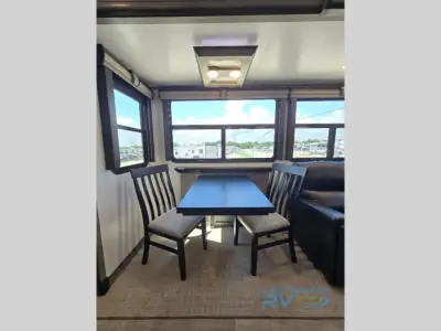 2022 Keystone Montana 3855BR photo 7