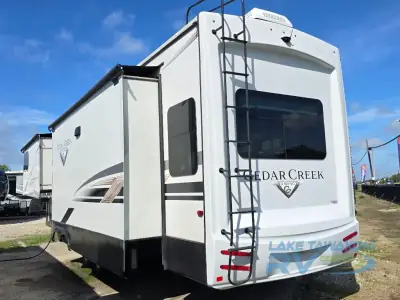2022 Forest River Cedar Creek Champagne Edition 38EBS photo 27