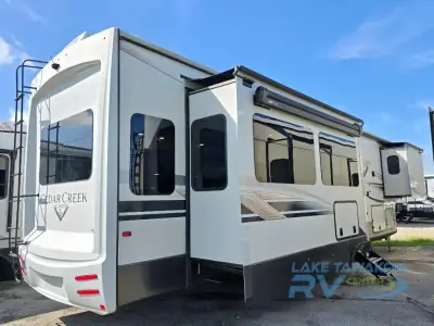 2022 Forest River Cedar Creek Champagne Edition 38EBS photo 26