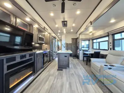 2022 Forest River Cedar Creek Champagne Edition 38EBS photo 34