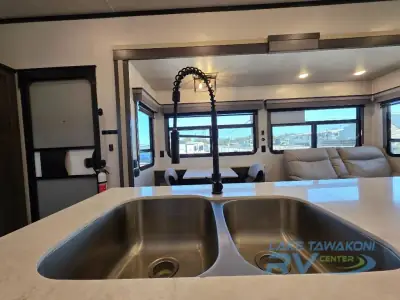2022 Forest River Cedar Creek Champagne Edition 38EBS photo 18