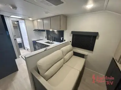 2026 East To West Acclaim 2650FL photo 10