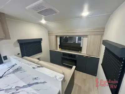 2026 East To West Acclaim 2650FL photo 11