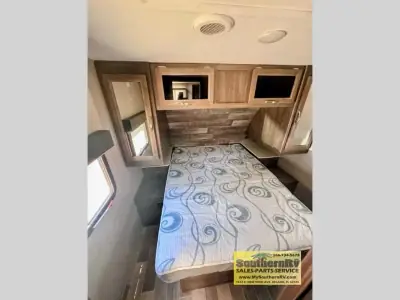 2019 Dutchmen Coleman Light 2925RE photo 8