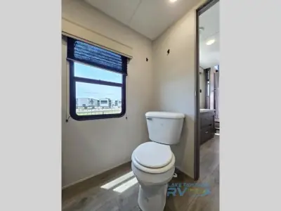 2026 Coachmen Catalina Destination Series 43CONDO photo 32