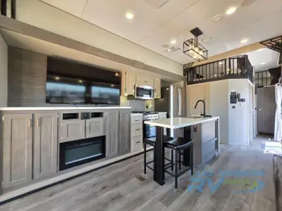 2026 Coachmen Catalina Destination Series 43CONDO photo 10