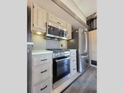 2026 Coachmen Catalina Destination Series 43CONDO photo 11