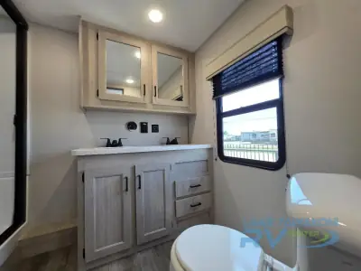 2026 Coachmen Catalina Destination Series 43CONDO photo 29