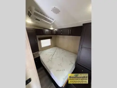 2019 Dynamite Manufacturing Man Cave TH26SS photo 9