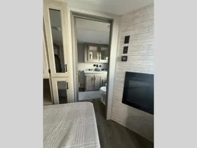 2025 Coachmen Catalina Destination Series 43CONDO photo 25