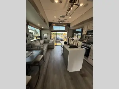 2025 Coachmen Catalina Destination Series 43CONDO photo 30