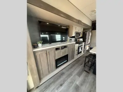 2025 Coachmen Catalina Destination Series 43CONDO photo 9