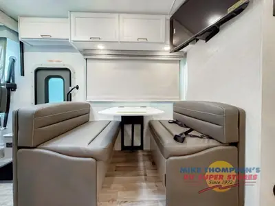 2026 Thor Motor Coach Hurricane photo 20