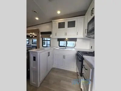 2024 Keystone Arcadia Super Lite 294SLRD photo 9