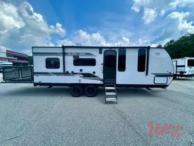 2027 Forest River CHEROKEE GREY WOLF BLACK LABEL 22RRBL photo 9