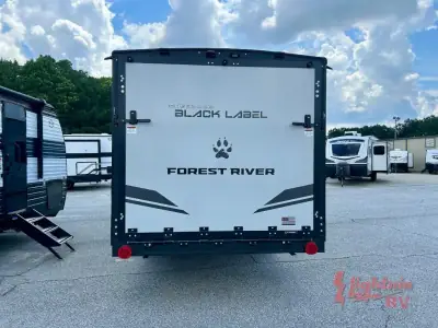 2027 Forest River CHEROKEE GREY WOLF BLACK LABEL 22RRBL photo 5