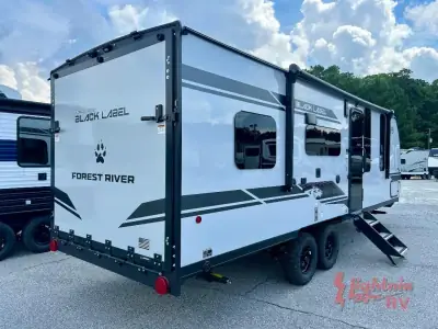 2027 Forest River CHEROKEE GREY WOLF BLACK LABEL 22RRBL photo 4