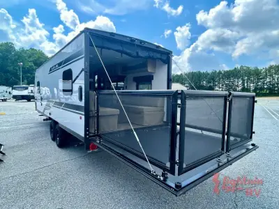 2027 Forest River CHEROKEE GREY WOLF BLACK LABEL 22RRBL photo 12