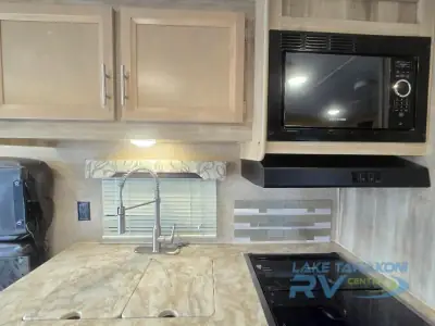 2020 Coachmen Catalina Trail Blazer 26TH photo 14