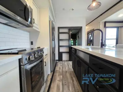 2023 Highland Ridge Open Range 371MBH photo 11