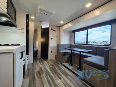 2025 Jayco Jay Flight SLX 197MB photo 6
